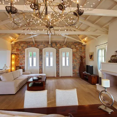 Villa Luxurious With Wonderful View Alonnisos Town